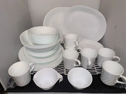 Corelle Frost White 54 Pc Good Condition