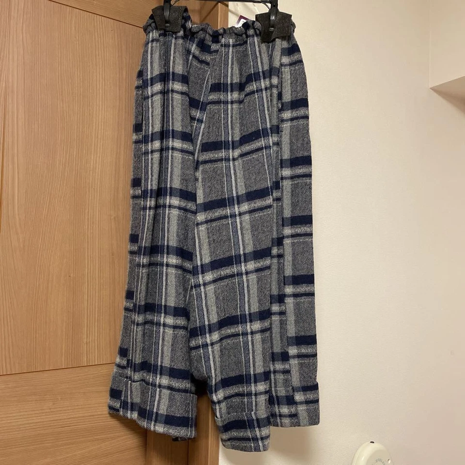 二手 清洁 YOHJI YAMAMOTO 女士休闲裤 好 — 第 2/4 张图片