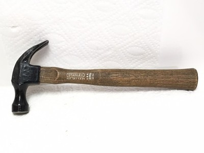 Vtg Stanley 211  1/2 - 16 oz Curved Claw Hammer. Wooden Handle. VGC, U.S.A.