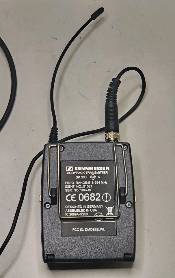 森海塞尔 EW SK 300 G2 Bodypack 发射器 518-554 Mhz & ME3 耳机... — 第 4/4 张图片