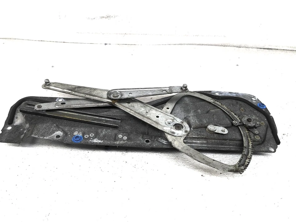 1998-2000 Volvo V70 Front Driver Door Power Window Motor Regulator 91527234 - Image 3 of 4