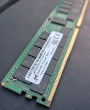 Micron 32GB DDR4-RAM 2Rx4 PC4-2400T RDIMM ECC MTA36ASF4G72PZ-2G3D1