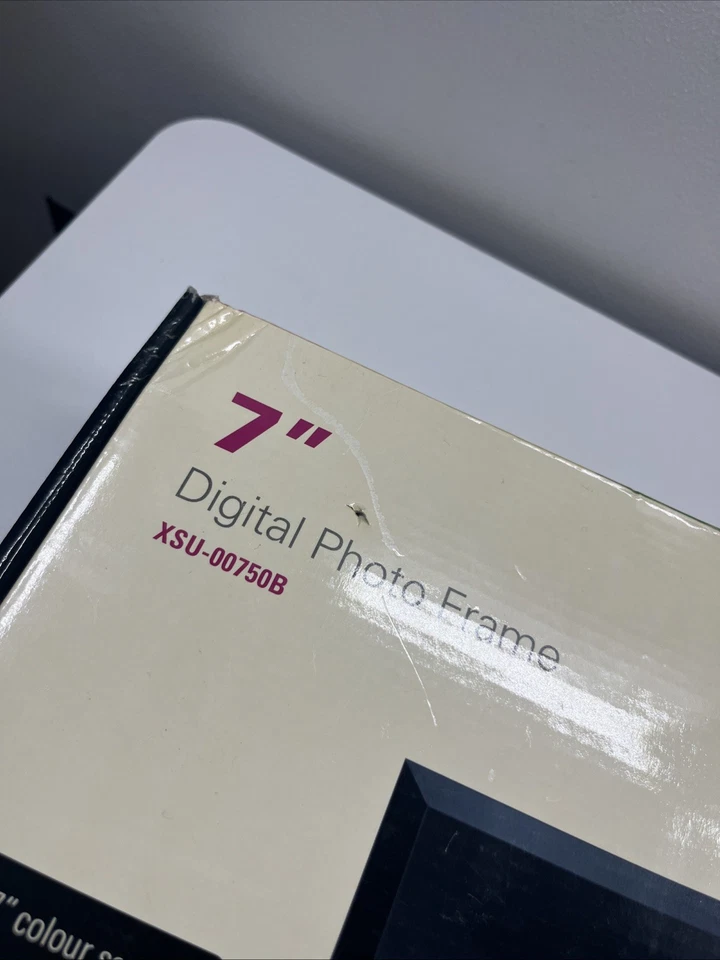 Polaroid 7” Digital Photo Frame XSU-00750B With Colour Screen - New And Sealed - Image 3 of 4