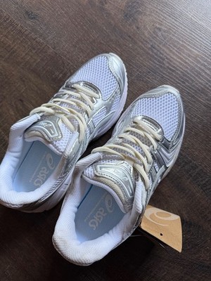 asics gel Kanyo white and silver