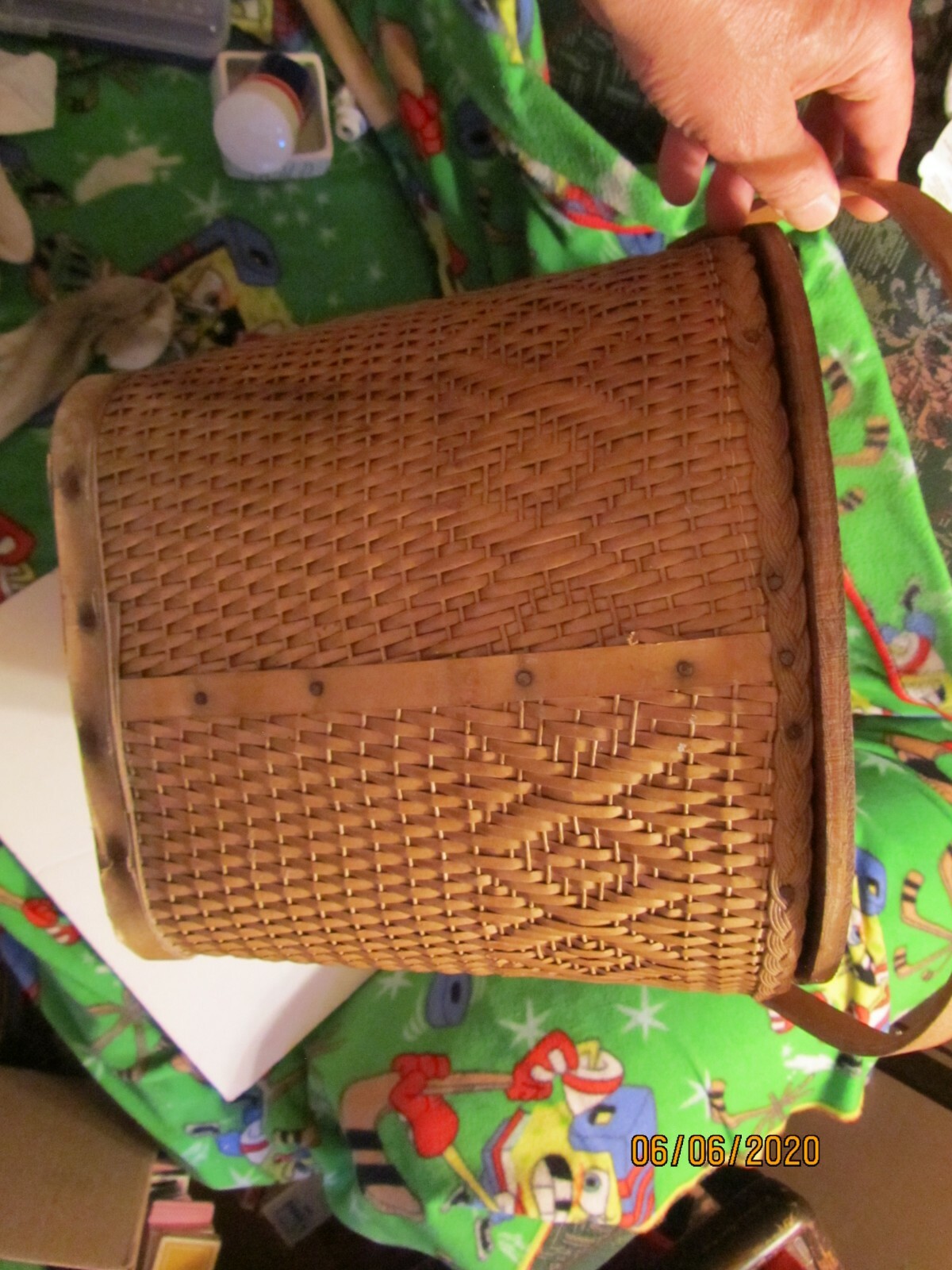 Vintage Large Wicker Picnic Basket w/ Wooden Handle Made by Quality Red