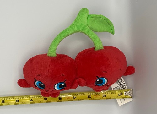 "Juguete de peluche Shopkins Cheeky Cherries Red 2013 Just Play 6""x8"" retirado" - Imagen 4 de 5