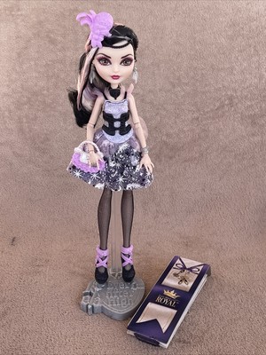 Ever After High Puppe - First Wave Signature - Duchess Swan