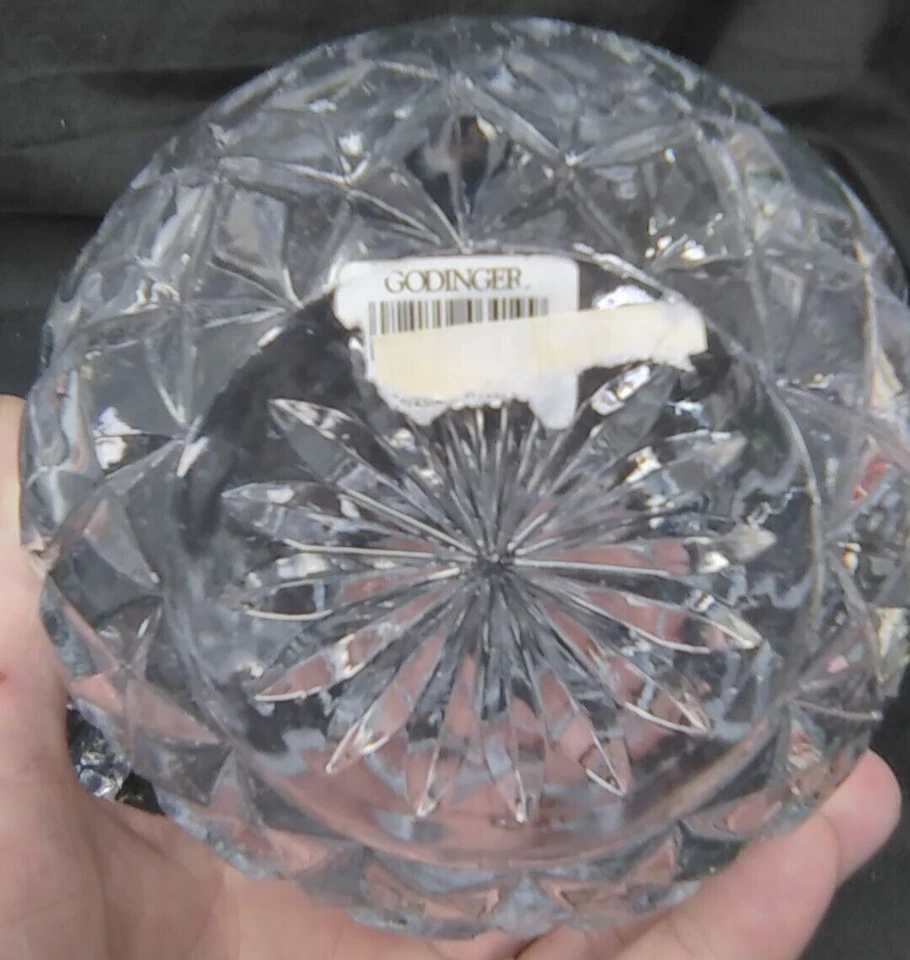 Godinger Pineapple Collection Crystal Clear Glass Decanter Bottle w/ stopper - Image 3 of 3