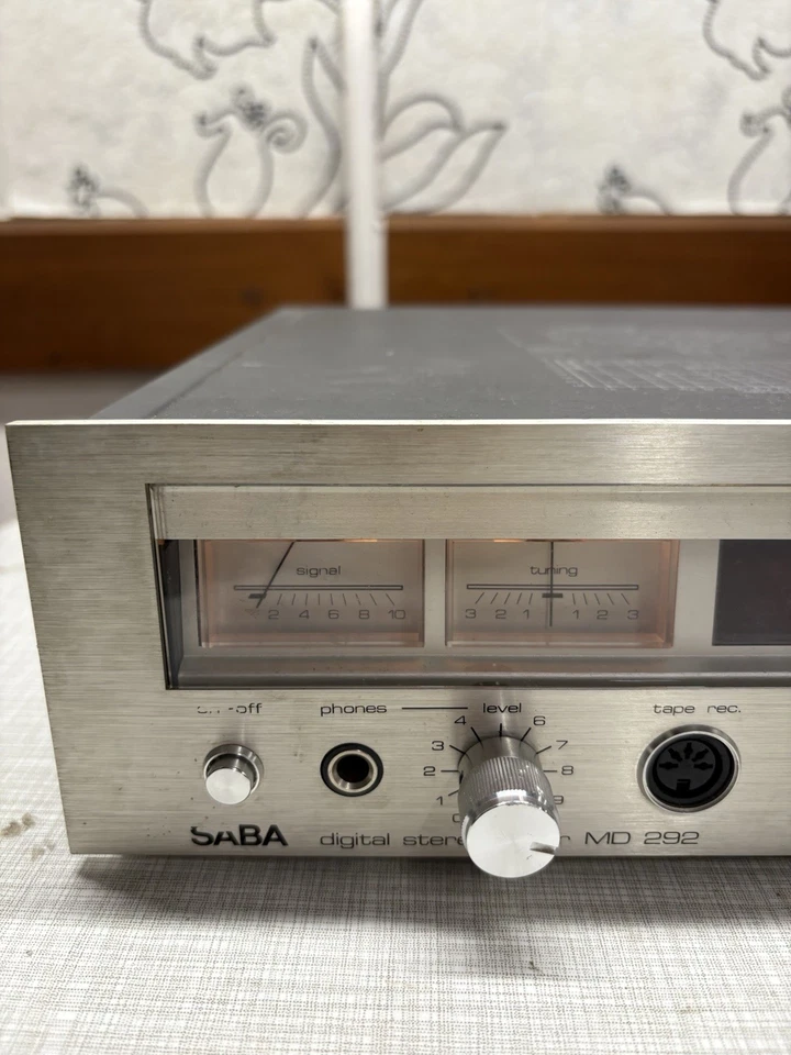 Saba Digital Stereo Tuner MD 292 Referenz FM digitales Radio High End Getestet✅ - Bild 3 von 4