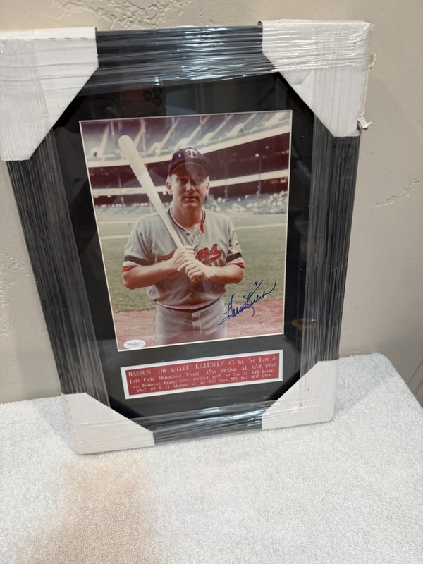HARMON Killebrew Find Photo Jsa Authenticated -R44-12