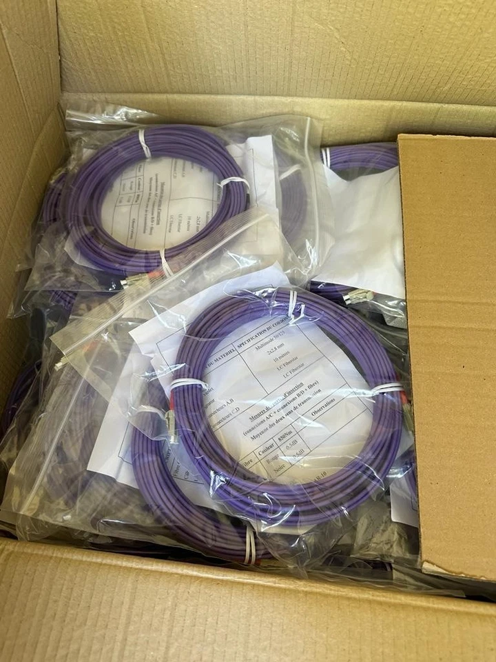 📦 Lot de 100 jarretières optique multimode 50/125 LC/LC – 10 mètres - Photo 1/1