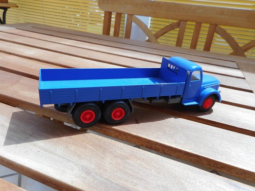 Volvo Titan L 395, 3 achser Lkw, M= 1 :50, Ohne OVP. Conrad Nr.: 1037. - Foto 5 di 5