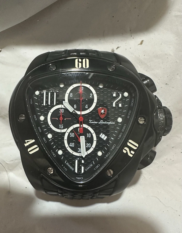 Reloj Tonino Lamborghini Jumbo Spyder 1505 NUEVO PERO NECESITA BANDA PRECIO DE VENTA SUGERIDO POR EL FABRICANTE $2,516 L1 Foto 2 de 4