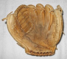 Regent - BG 530 Baseball Glove - Leather - Right Handed - E-Z Split - Vintage