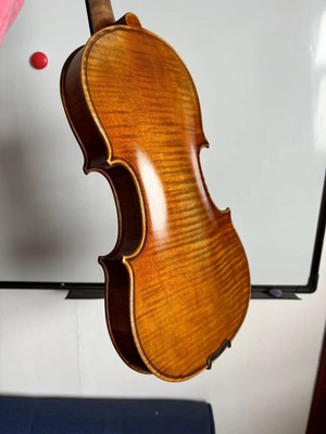 Hochwertige Violine 4/4, warmer Ton, natürliche Farbe, Stegsaiten mit Etui