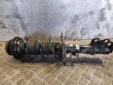 AMORTIGUADOR DELANTERO IZQUIERDO TOYOTA YARIS 485200D660 1.5L HYB HATCHBACK 2024