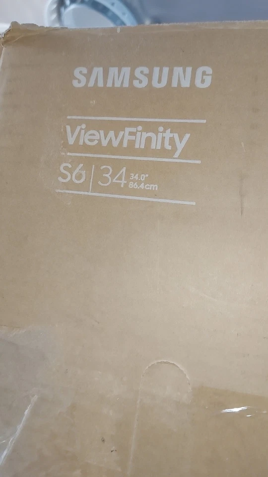 Cracked Samsung Viewfinity S6 34inch Spares And Repairs Speakers Working - Image 2 of 4