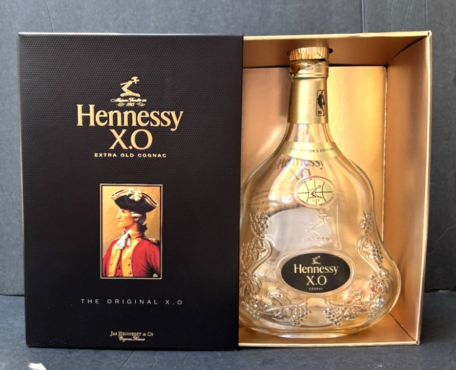 HENNESSY XO EXTRA OLD RARE COLLECTORS EDITION COGNAC DISPLAY BOX