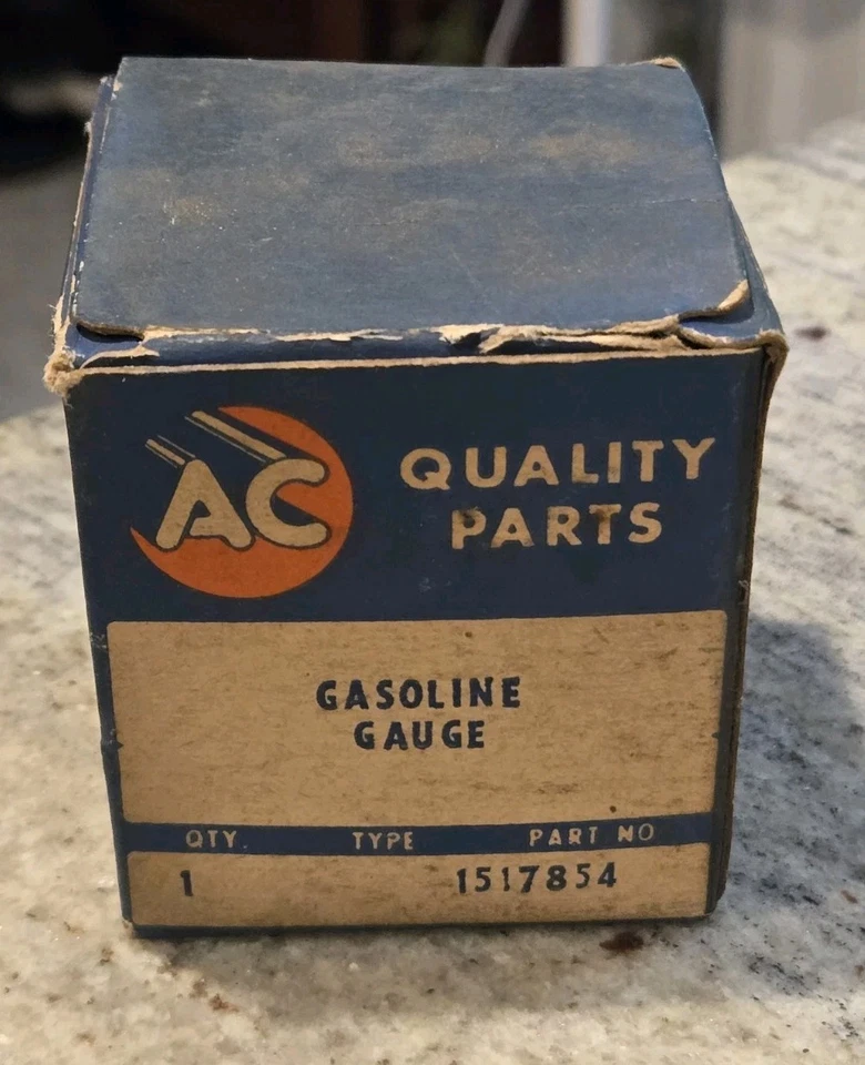 RARO DE COLECCIÓN NUEVO 1953 BUICK SERIE 50-70 CALIBRE GASOLINA EN CAJA NOS 1517854 Foto 4 de 4