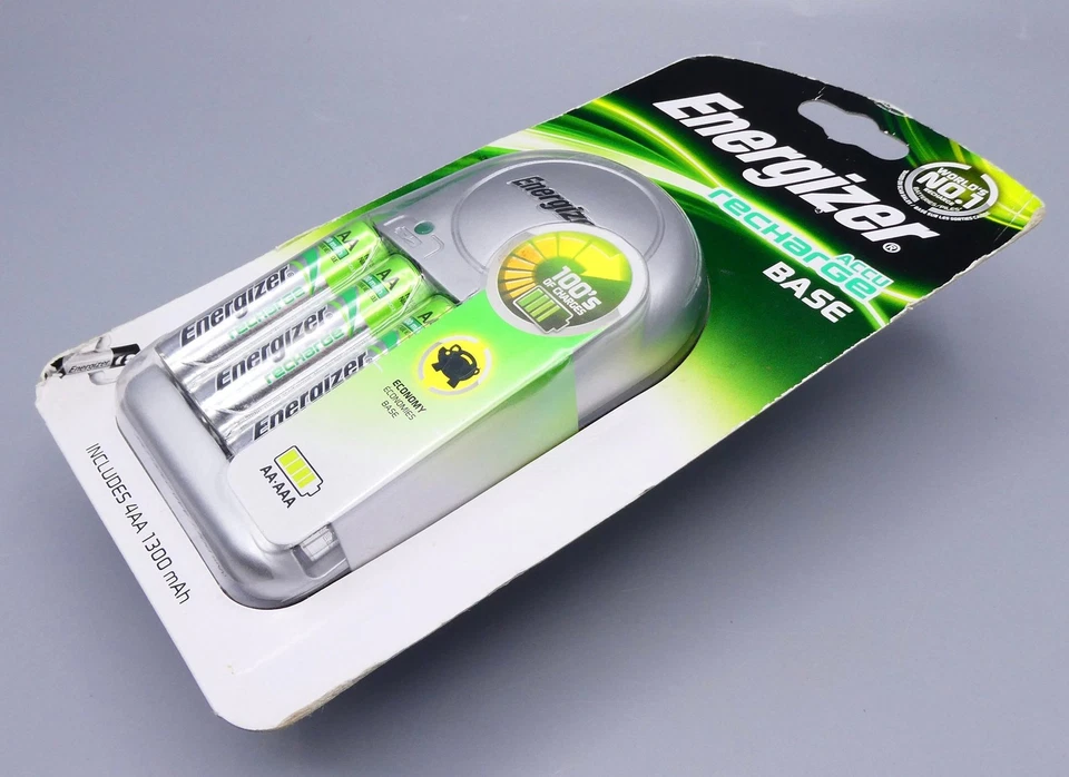 Energizer Recharge Accu Base Battery Charger With 4 AA 1300 mAh – New - Free P&P - Image 3 of 4