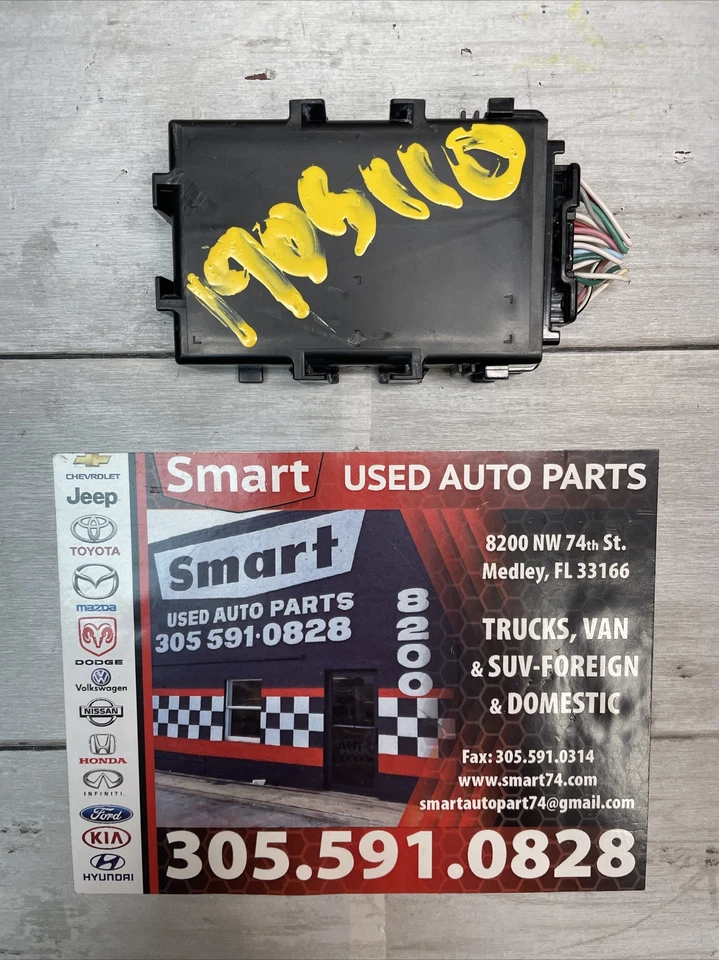 2017 2018 TOYOTA COROLLA NETWORK GATEWAY CONTROL MODULE OEM 8910002040 - Image 2 of 4