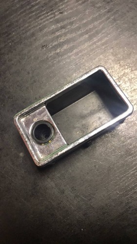 BMW E46er 2001 Mittelkonsole vorne Aschenbecher Aschenbecher Einsatz 8184516