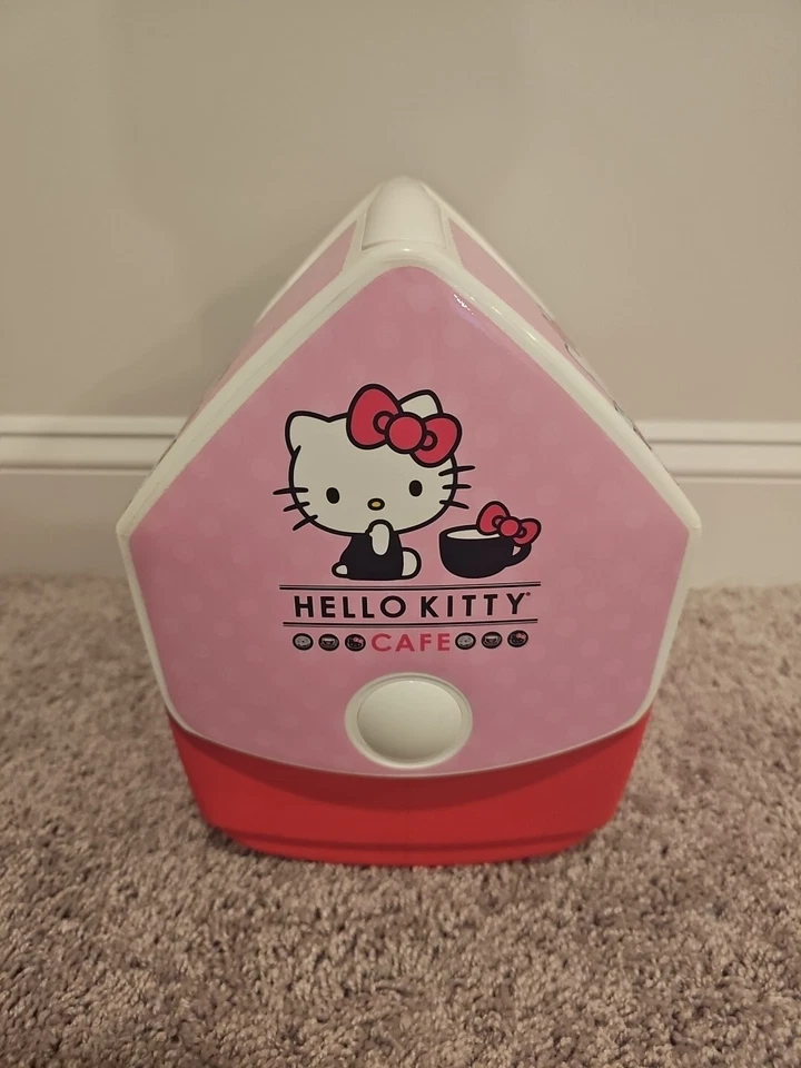 Rare Hello Kitty Cafe Igloo cooler 7 quart -  Used - 2020 EDITION SOLD OUT - Image 2 of 4