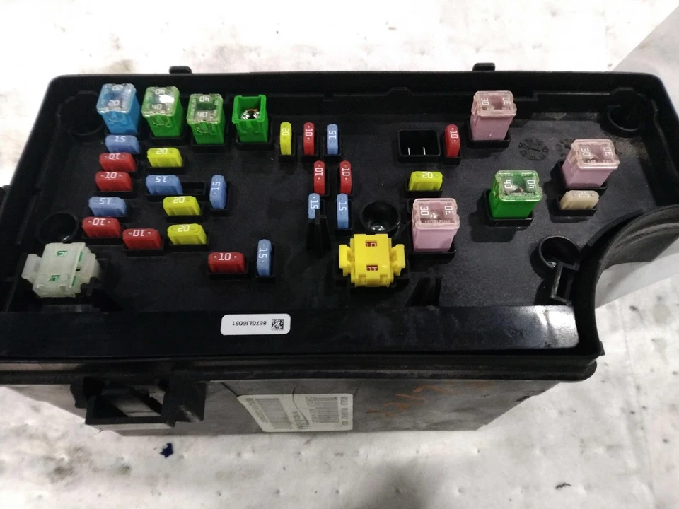 Módulo de potencia integrado usado se adapta a: Jeep Compass 2015 control de carrocería BCM junto a ba Foto 3 de 4