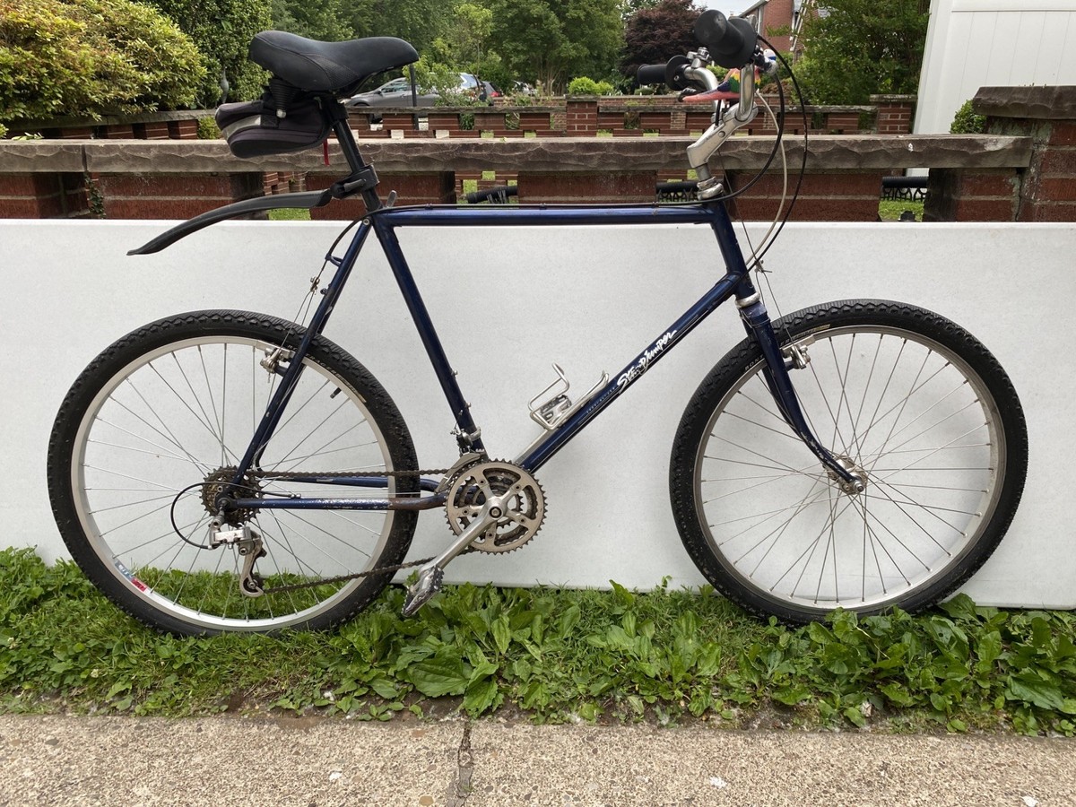 Vintage Specialized Stumpjumper Sport, Early 80's, 20 “ Frame, 26
