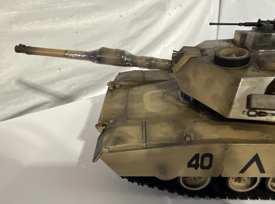 2002 Vintage Blue Box Toy Tank 1/18 M1A1 - 17"x 8" - Image 3 of 4