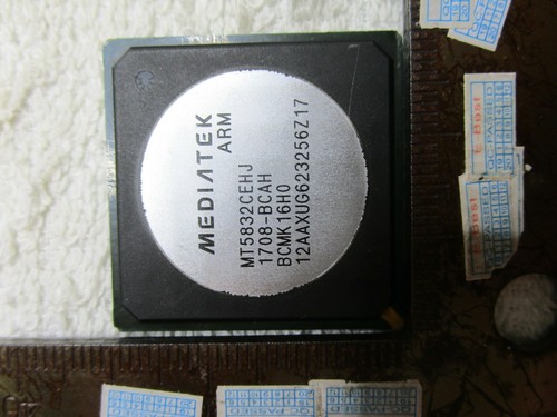 Puce IC BGA MT5832C MT5832CE MT5832CEH MT5832CEHJ d'occasion 1 pièce - Photo 2/5