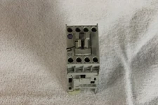 Allen Bradley 100-C12D*10A contactor, 24VDC coil