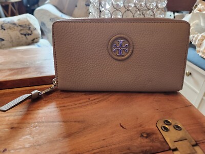 Beautiful Tory Burch ENVELOPE Long Wallet Leather Brown Ladies