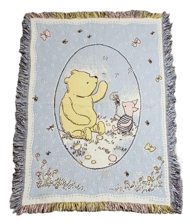 USA製 Disney Pooh tapestry rug Vintage Disney Classics Winnie The Pooh Tapestry Throw