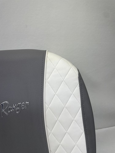 RANGER 729769.153 BAY SERIES BACKREST CUSHION WHITE / GREY 21" X 18" BOAT - Picture 8 of 13