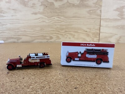 1999 Reader's Digest 1924 Buffalo Fire Truck 1:64 Scale Die Cast
