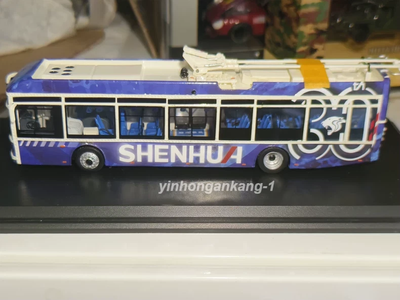 1/76 Shanghai Shenhua Route 15 Football Bus 30th Anniversary Resin Model - Image 2 of 4