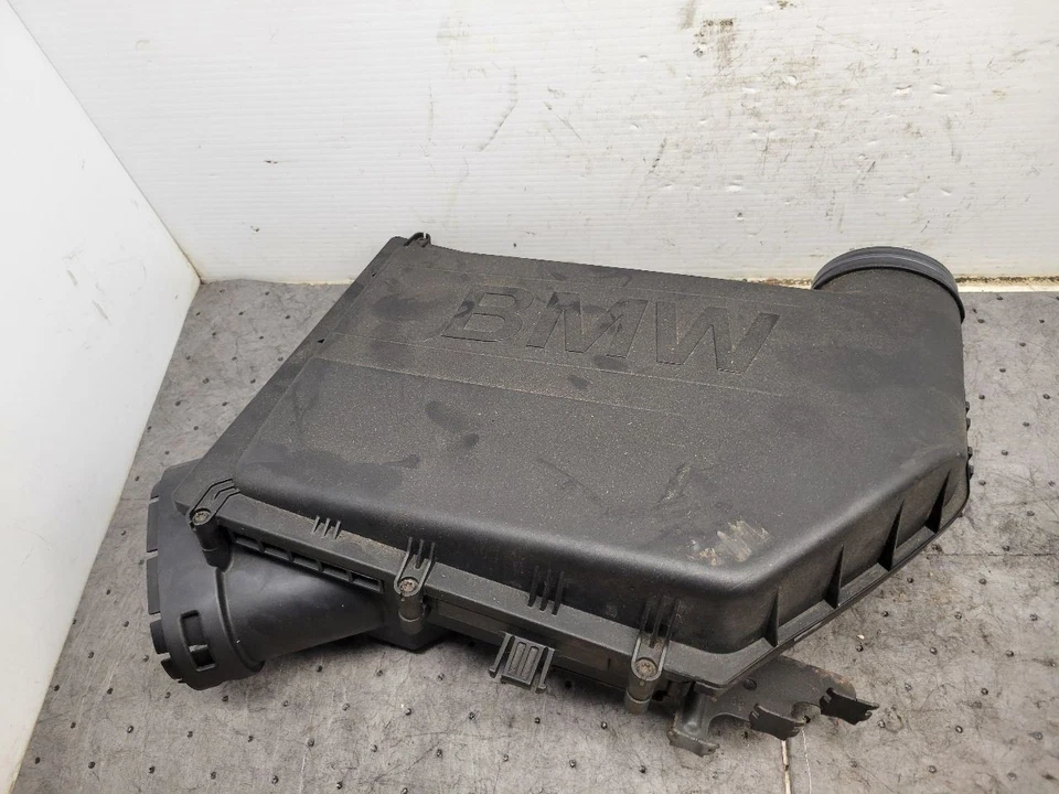 Air Cleaner 3.0L Turbo Fits 10-17 BMW 535i GT 1580651 - Image 2 of 4