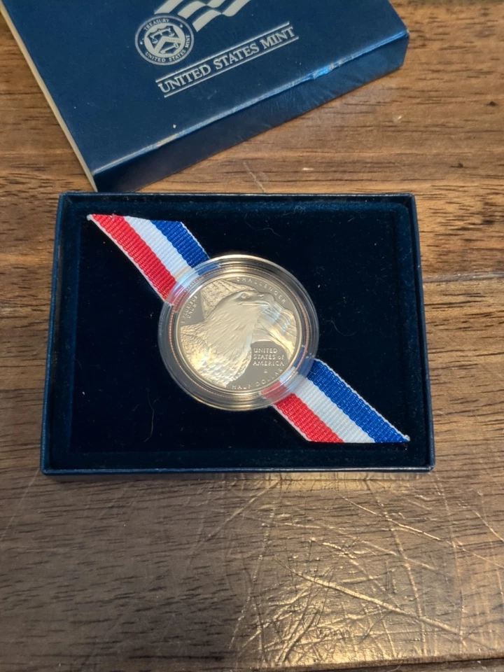 2008 Bald Eagle US Mint Half Dollar Proof Commemorative Coin with Box COA - Image 3 of 4