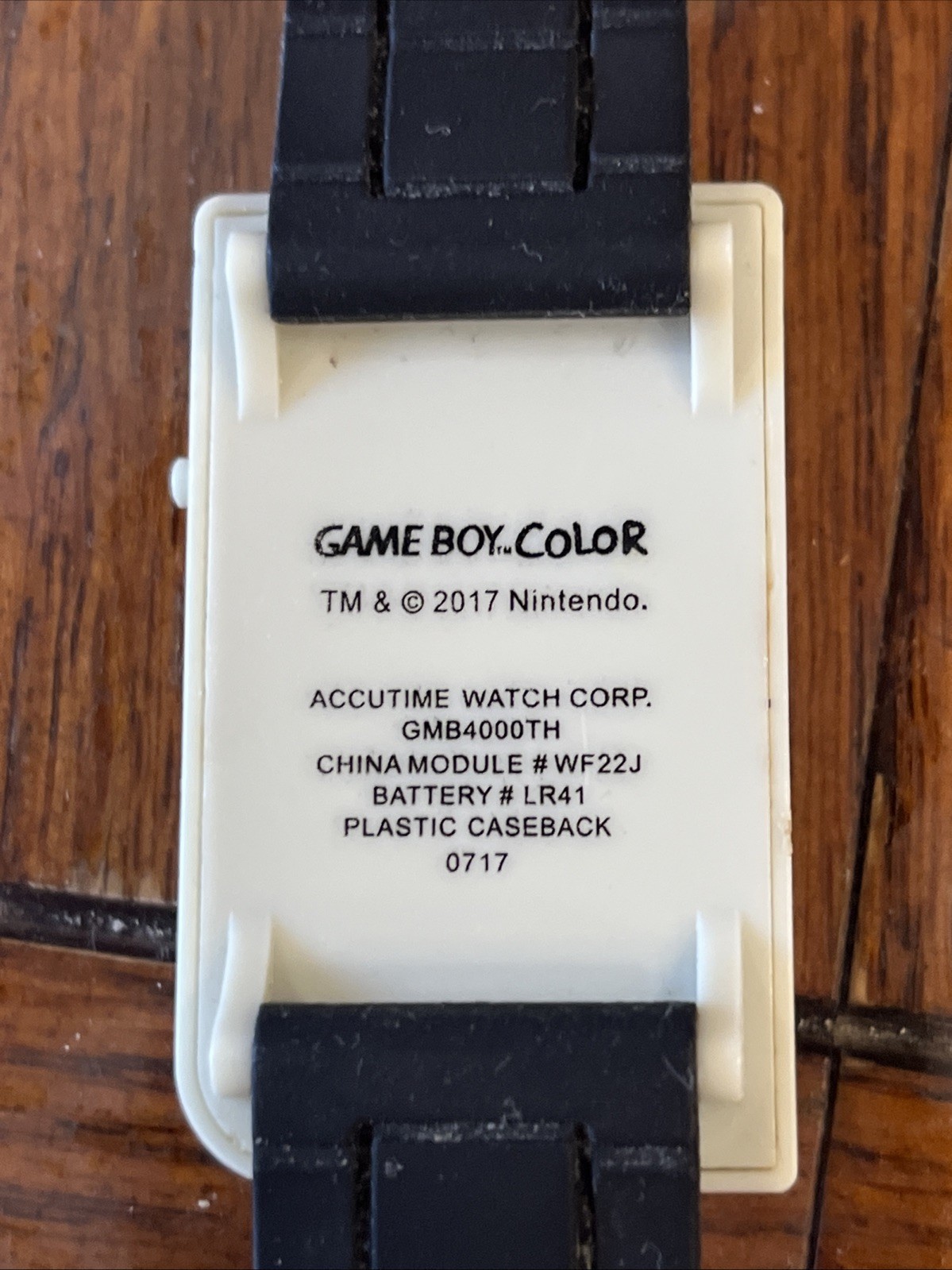 Nintendo Game Boy Watch - 2017 Accutime Watch Corp.