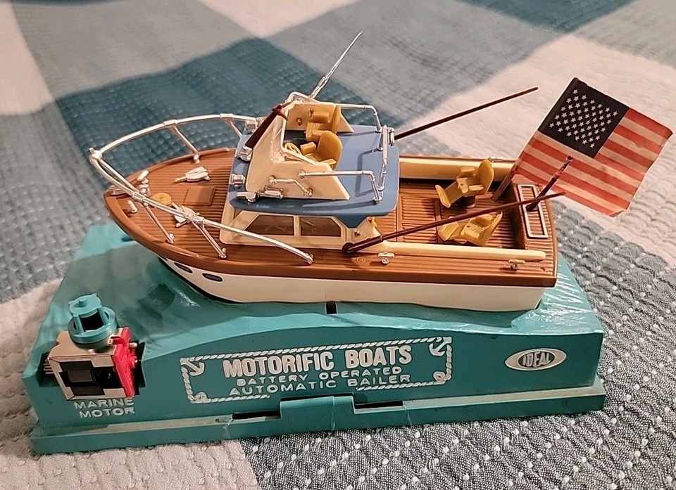 NOS 1966 IDEAL Motorific Barracuda Boat COMPLETE In Original Display ...