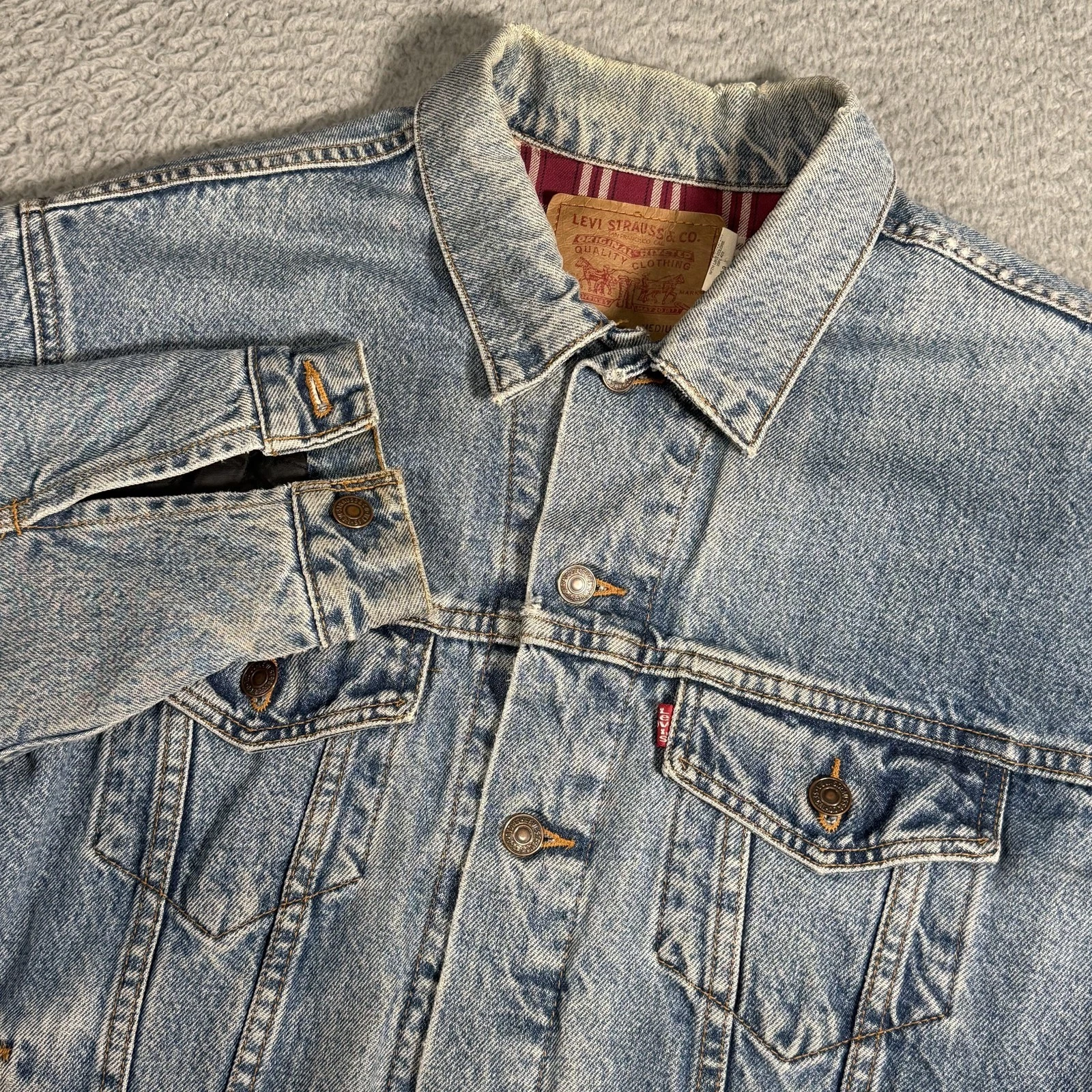 Levi's Denim Jacket Mens Medium Blue Plaid Lined Button Front Pockets 70614-0389