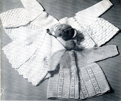 Patons 17 Cuddle Time Crochets – Baby Layette Smock Dress Poncho Shawl in 3 ply - Picture 4 of 12