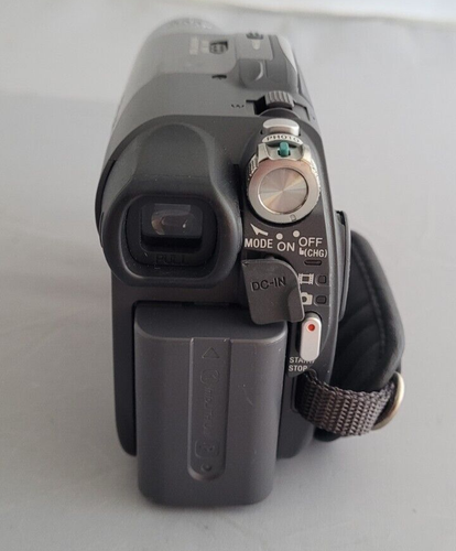 Sony Handycam DCR-DVD205E Untested Sold As-Is - Photo 4/6