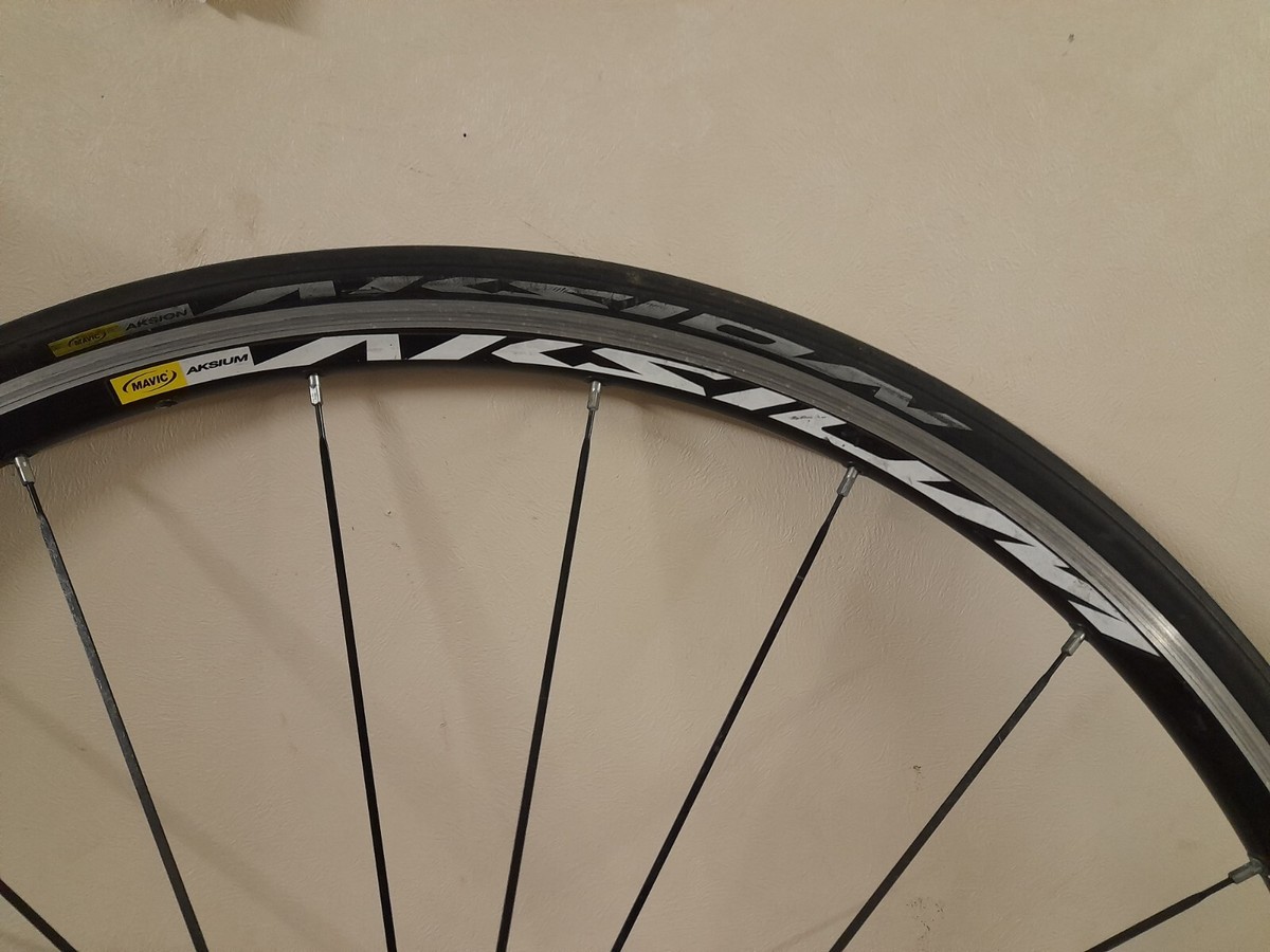 Mavic Aksium 700c*25c front wheel with Mavic Aksium