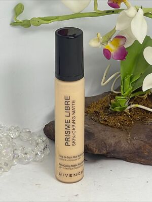 Givenchy Prisme Libre Skin-Caring Matte Foundation - 2-W110 - .5 fl oz - New