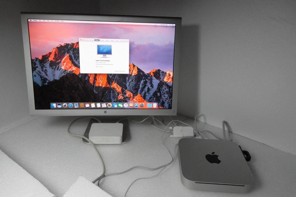 Apple Mac mini A1347 Intel C2D 2.4GHz 4GB Wi-Fi 320GB w/20" Cinema Display A1081 - Image 4 of 4