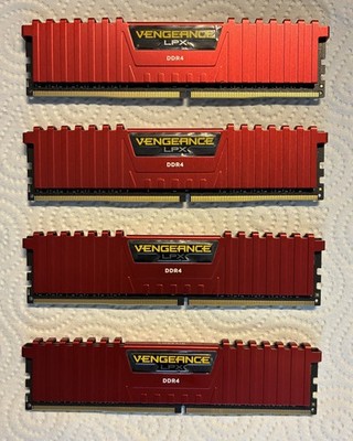 RAM CORSAIR VENGEANCE LPX 16GB 4x4GB DDR4 2666MHZ CMK16GX4M4A2666C15R