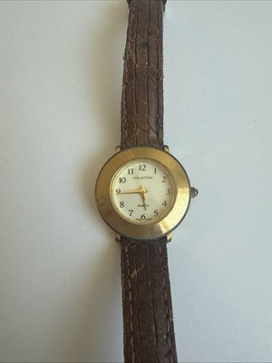 Women s Halston Model 225-6L32 Quartz Watch