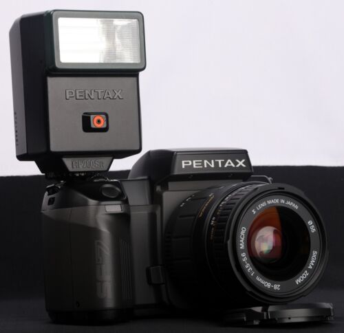 Pentax SF7 QD 35mm Film AF SLR + Sigma AF 28-80mm Asph Lens & AF200SA Flash Kit - Picture 3 of 13